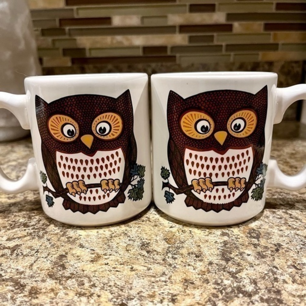 Vintage Pfaltzgraff Owl Mugs Set of Two